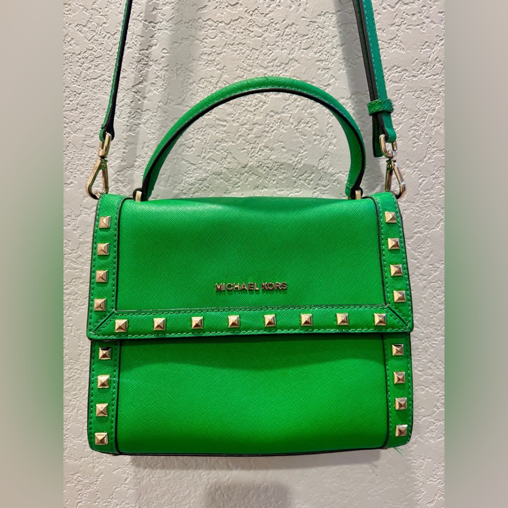 Michael Kors Green Leather Studded Dillon Top-Handle Satchel crossbody strap